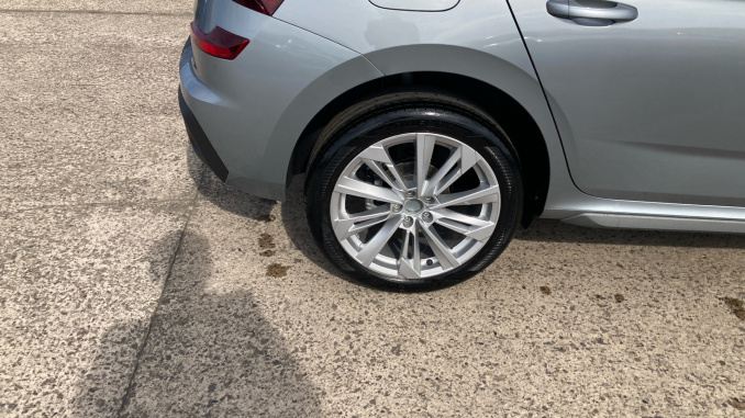 Skoda Kamiq 1.0 TSI SE L Edition 5dr DSG Petrol Hatchback - Image 21